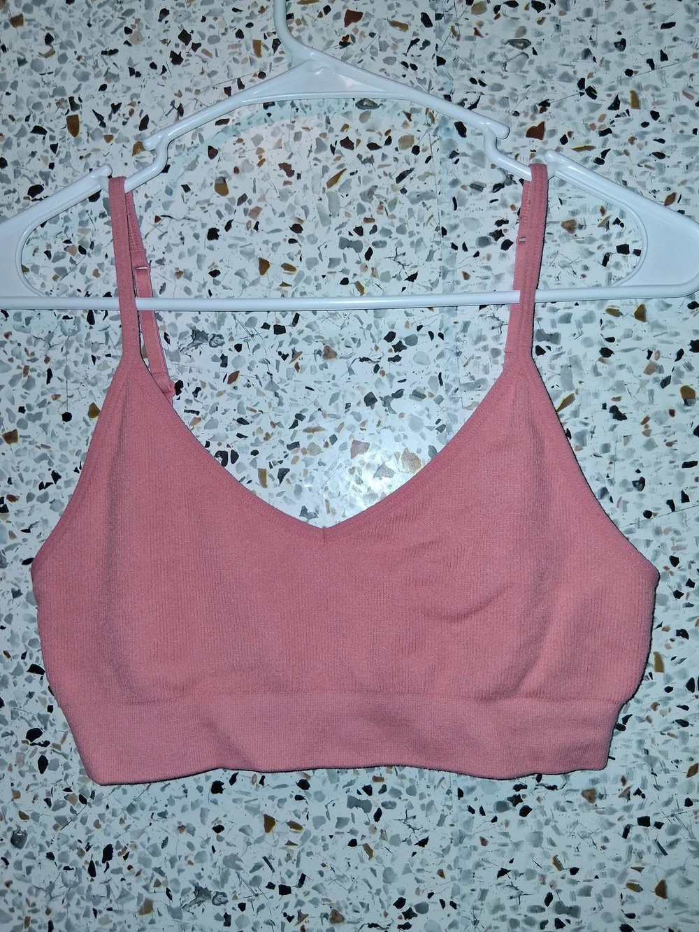 Women's Old Navy Active Sports Bra Size XL Pink Coral No Padding Wireless